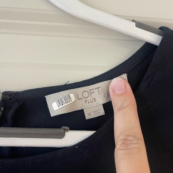 Loft Dress - Picture 3 of 3